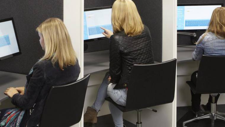 Vernieuwd theorie-examen B-rijbewijs vanaf 7 april 2025